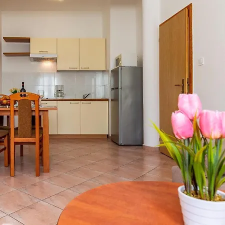 Lovely In Near And Town Centre Appartement