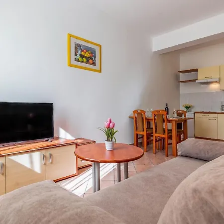 Lovely In Near And Town Centre Appartement